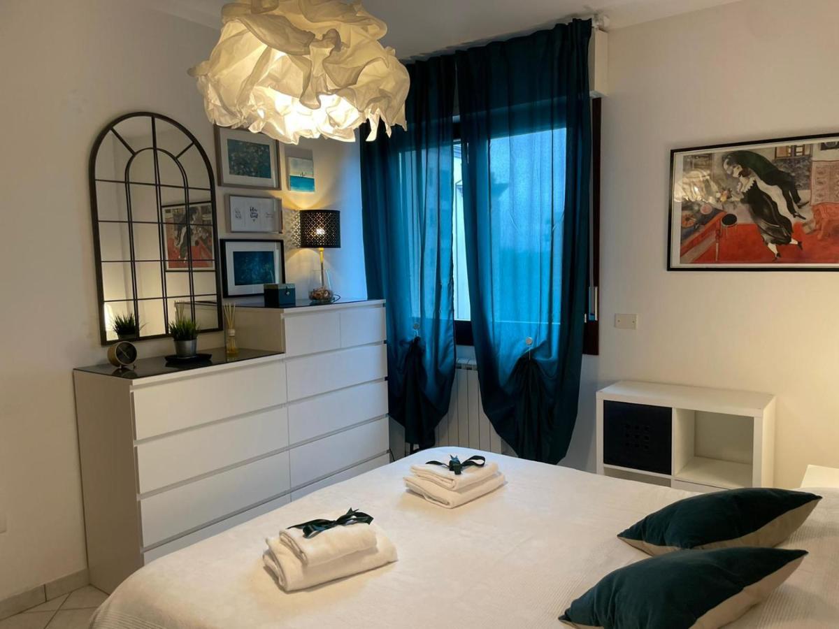 Apartment White&grey House Florence
