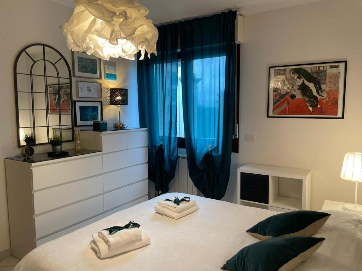 White&grey House *