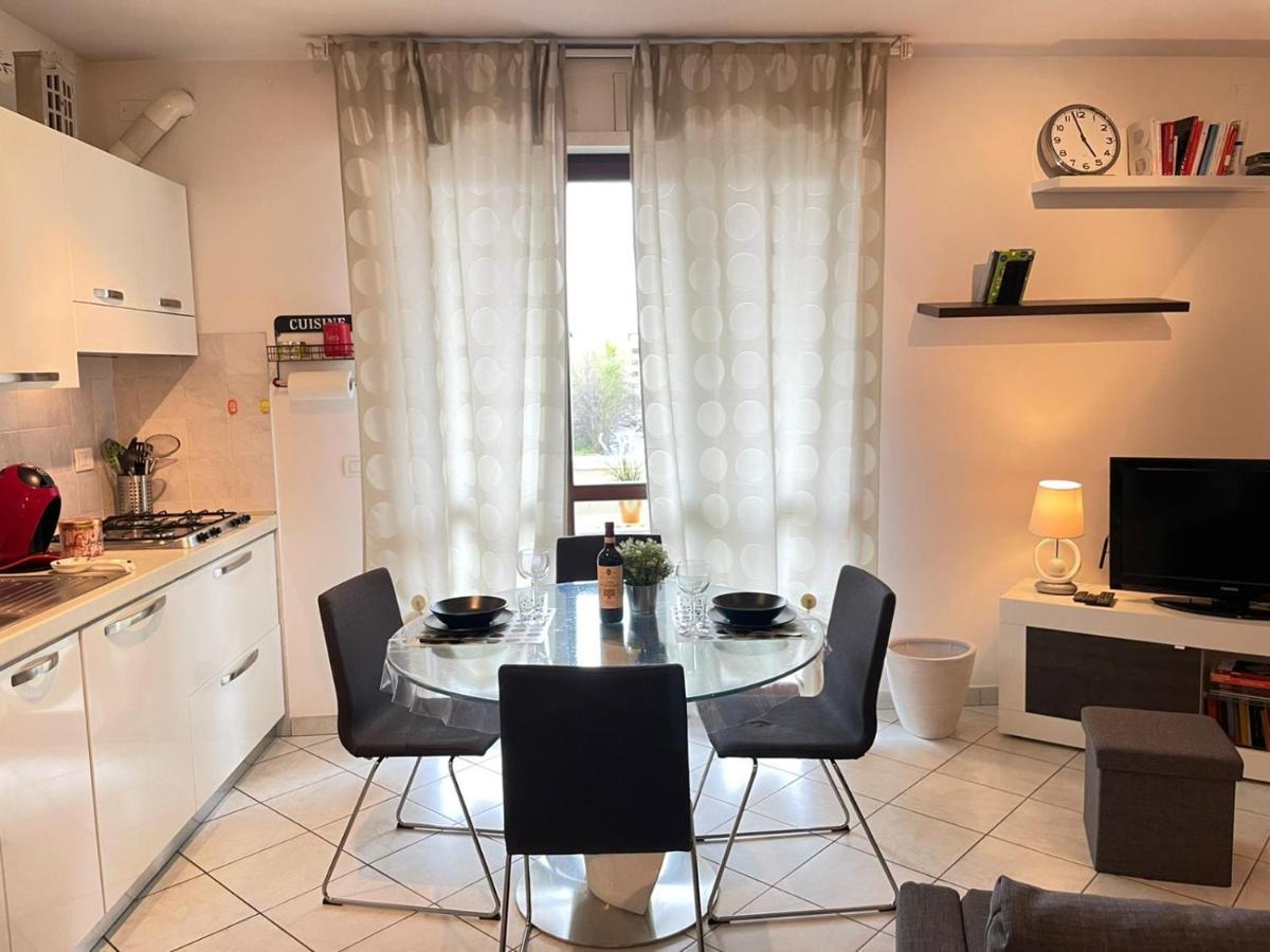 Apartment White&grey House