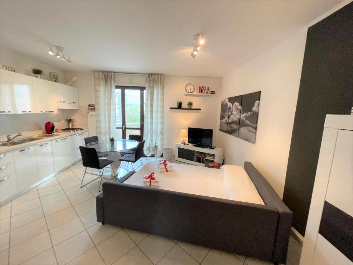 Apartment White&grey House *