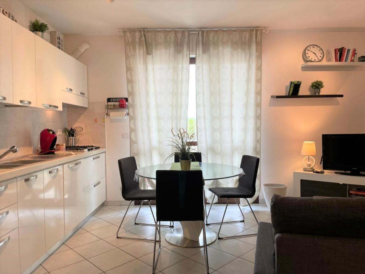 White&grey House Apartment *
